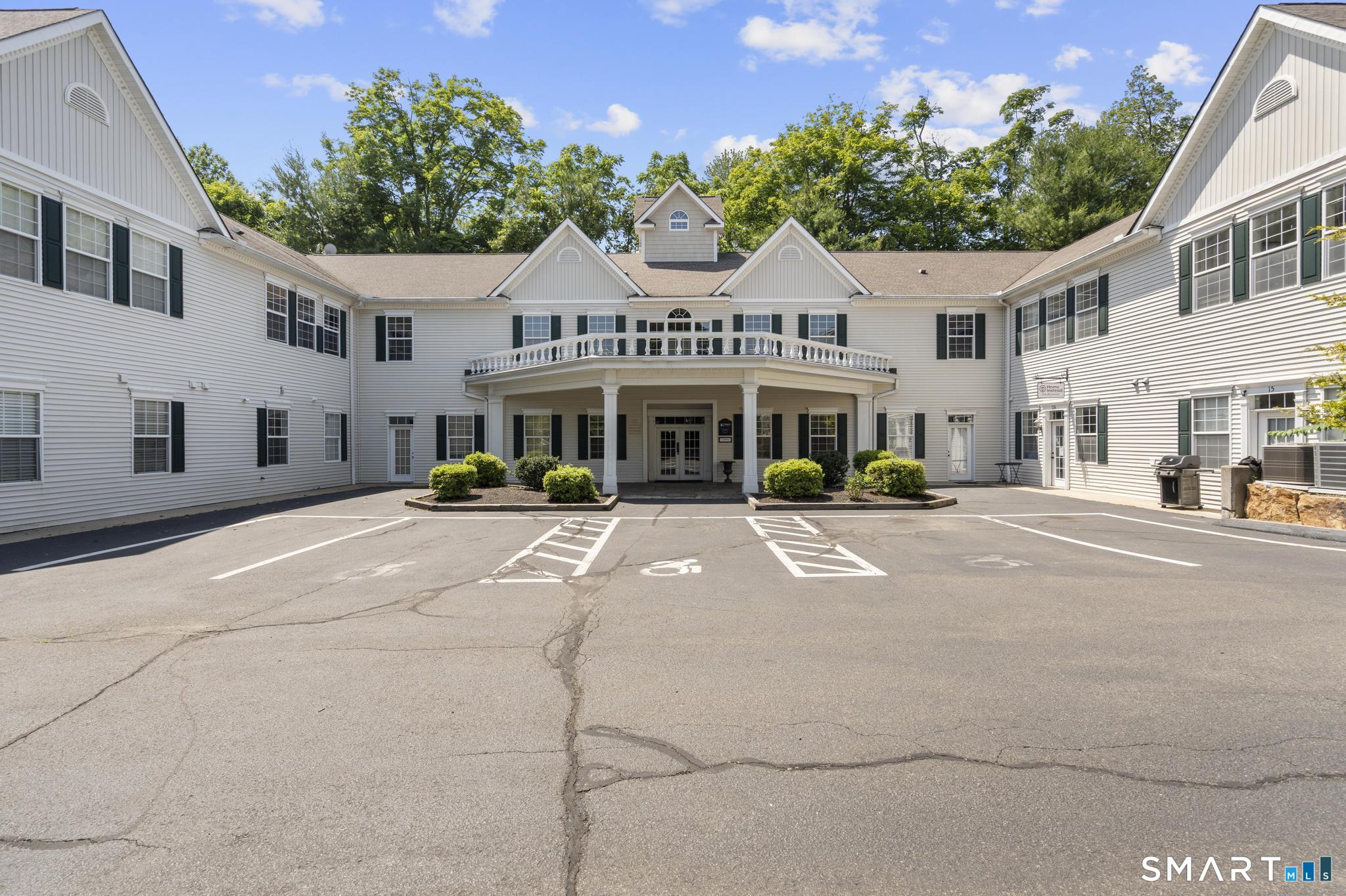 2488 Boston Post Road Guilford CT 06437