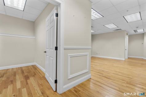 2488 Boston Post Road Guilford CT 06437