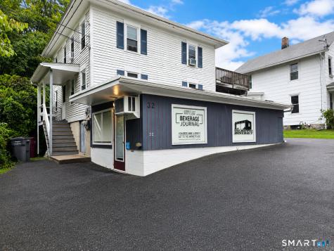 32 Neumann Street Naugatuck CT 06770