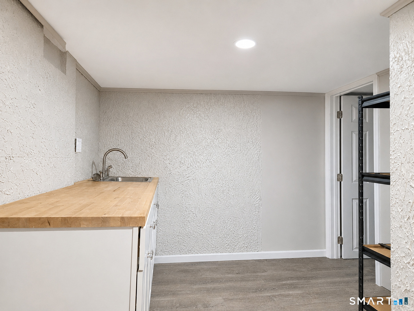 32 Neumann Street Naugatuck CT 06770