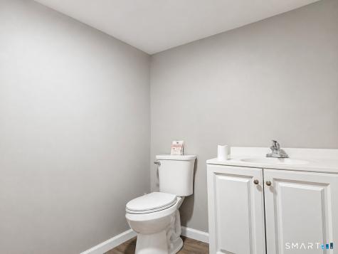 32 Neumann Street Naugatuck CT 06770