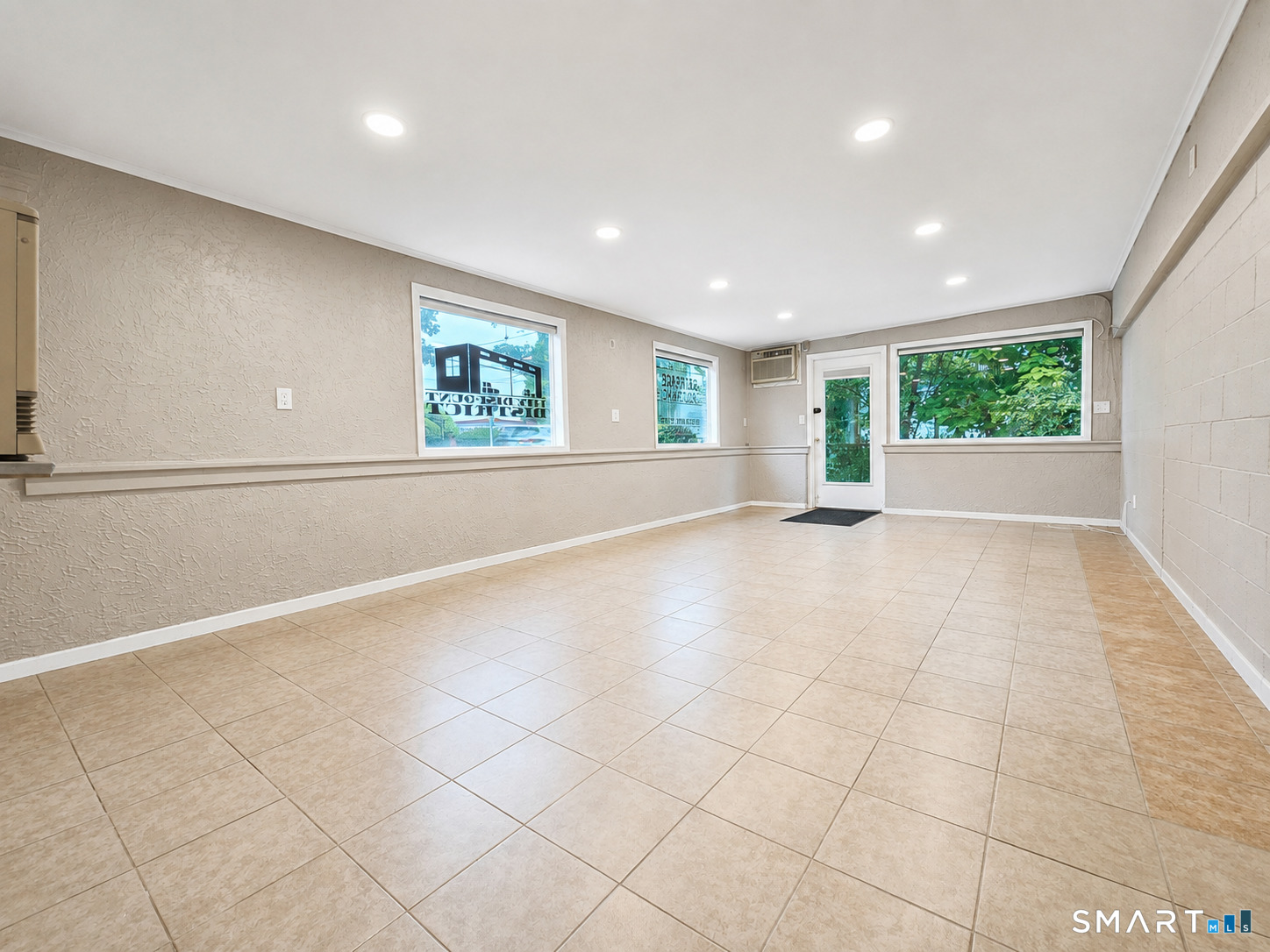 32 Neumann Street Naugatuck CT 06770