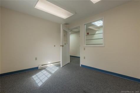 10 Bokum Road Essex CT 06426