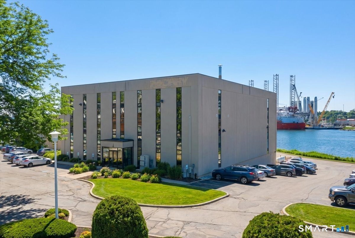 15 Thames Street Groton CT 06340