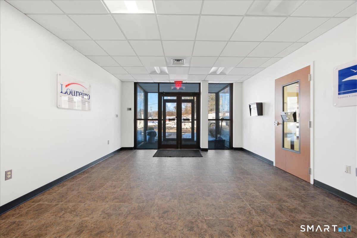 15 Thames Street Groton CT 06340