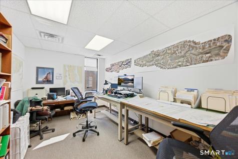 15 Thames Street Groton CT 06340