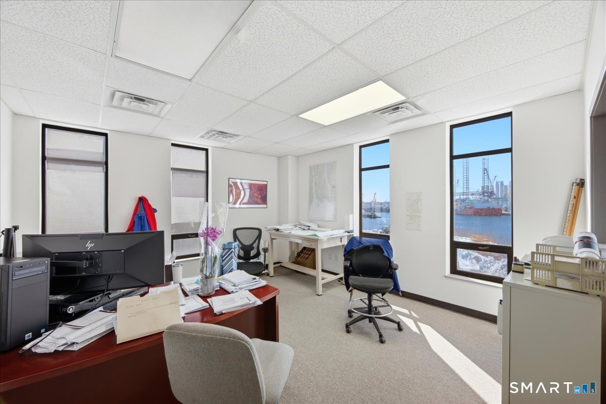 15 Thames Street Groton CT 06340