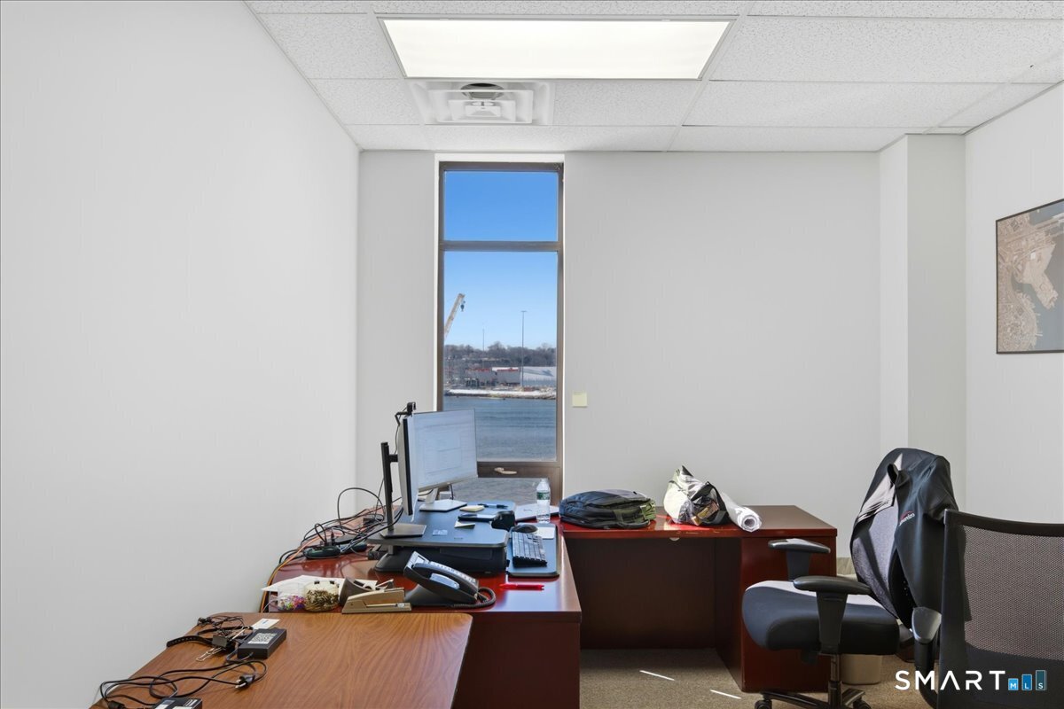 15 Thames Street Groton CT 06340