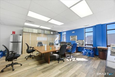 15 Thames Street Groton CT 06340