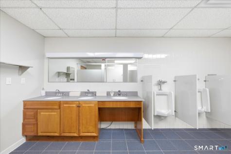 15 Thames Street Groton CT 06340