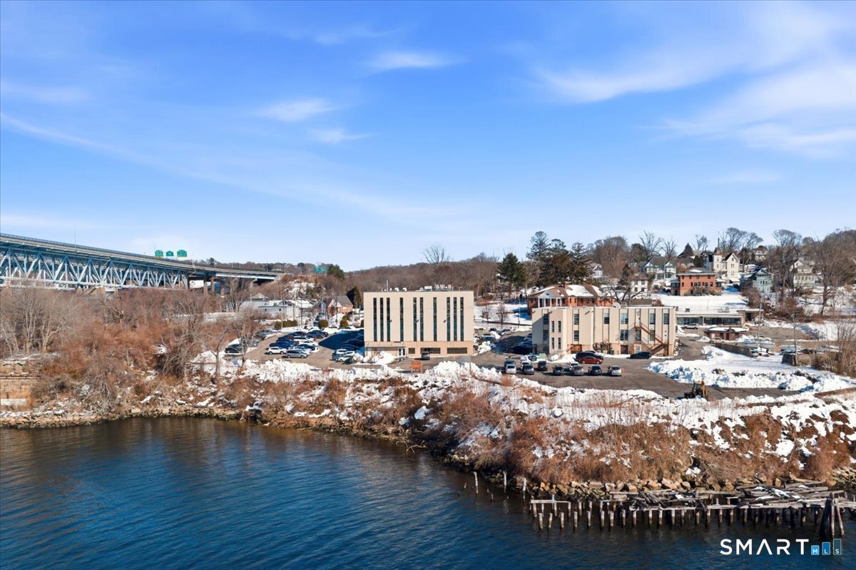 15 Thames Street Groton CT 06340