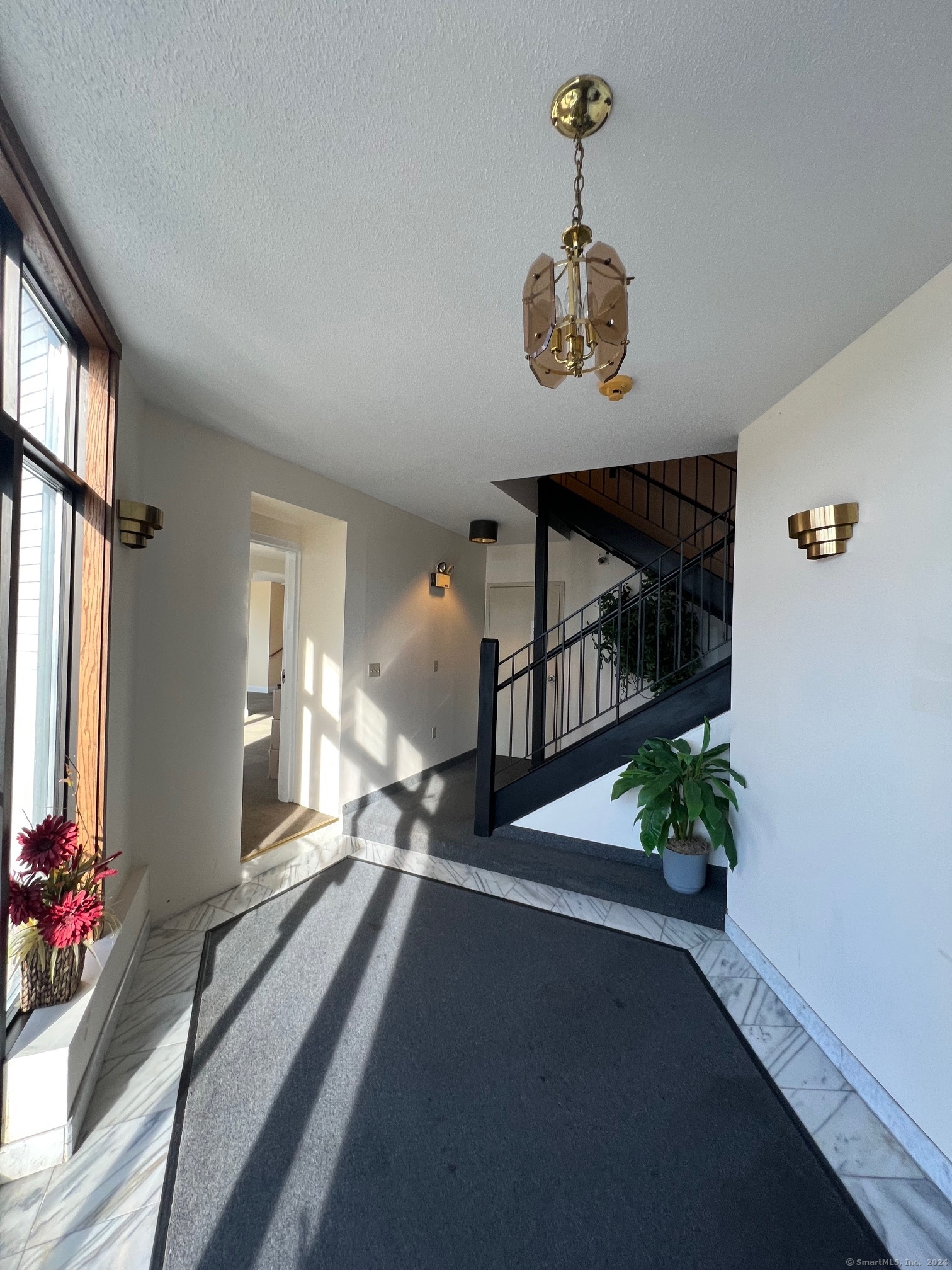 402 Thames Street Groton CT 06340