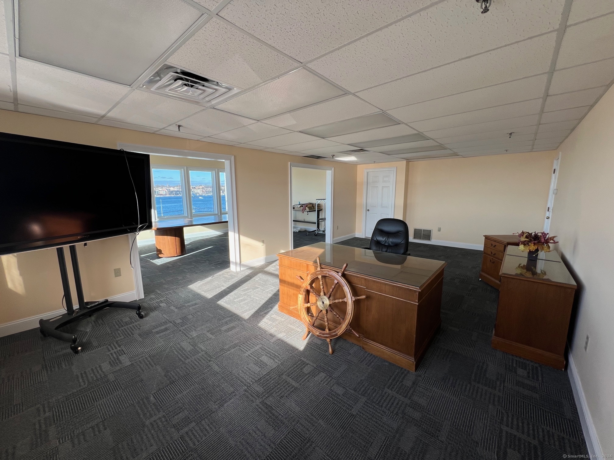 402 Thames Street Groton CT 06340