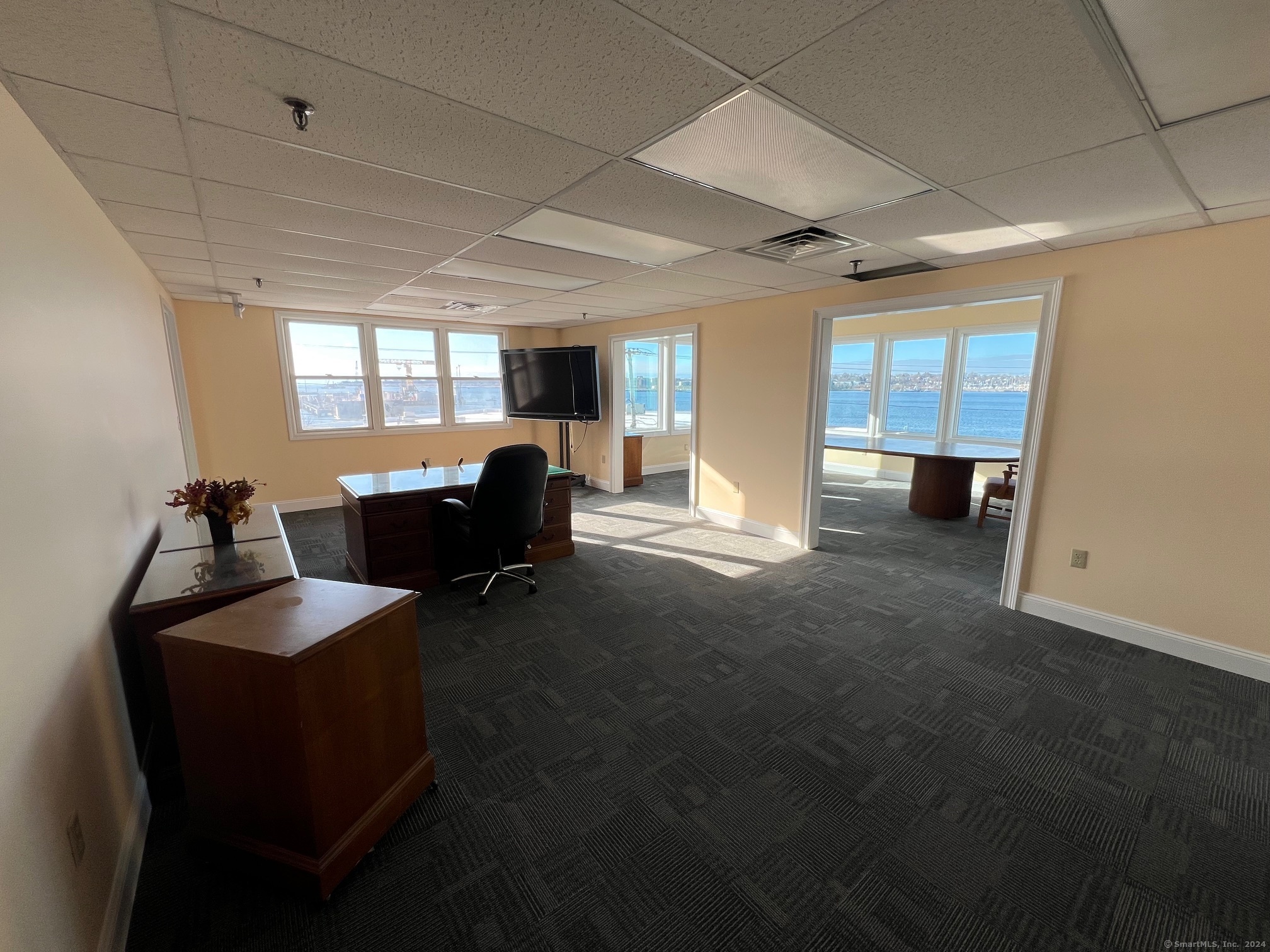 402 Thames Street Groton CT 06340