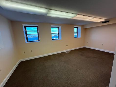 402 Thames Street Groton CT 06340