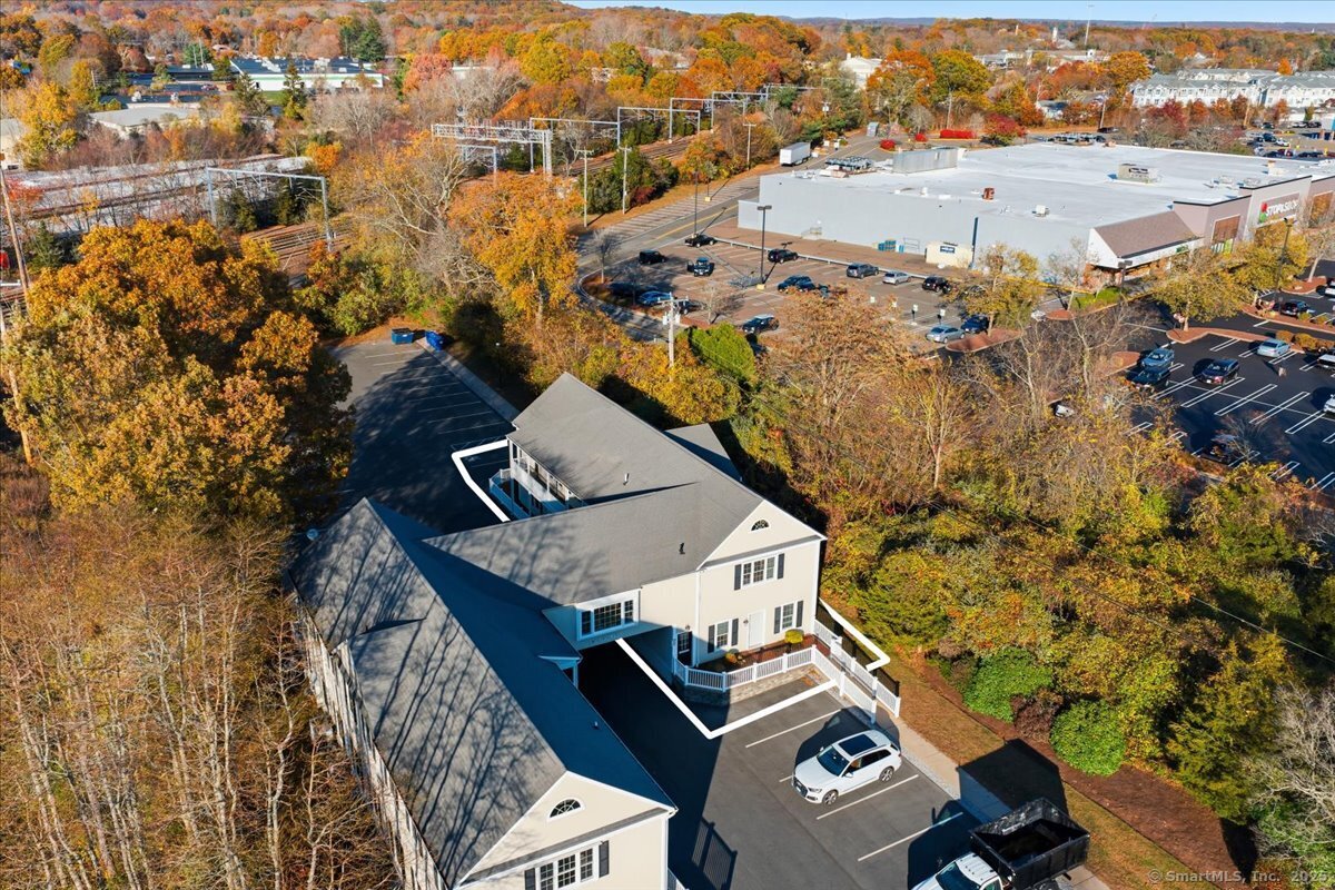 123 Elm Street Old Saybrook CT 06475