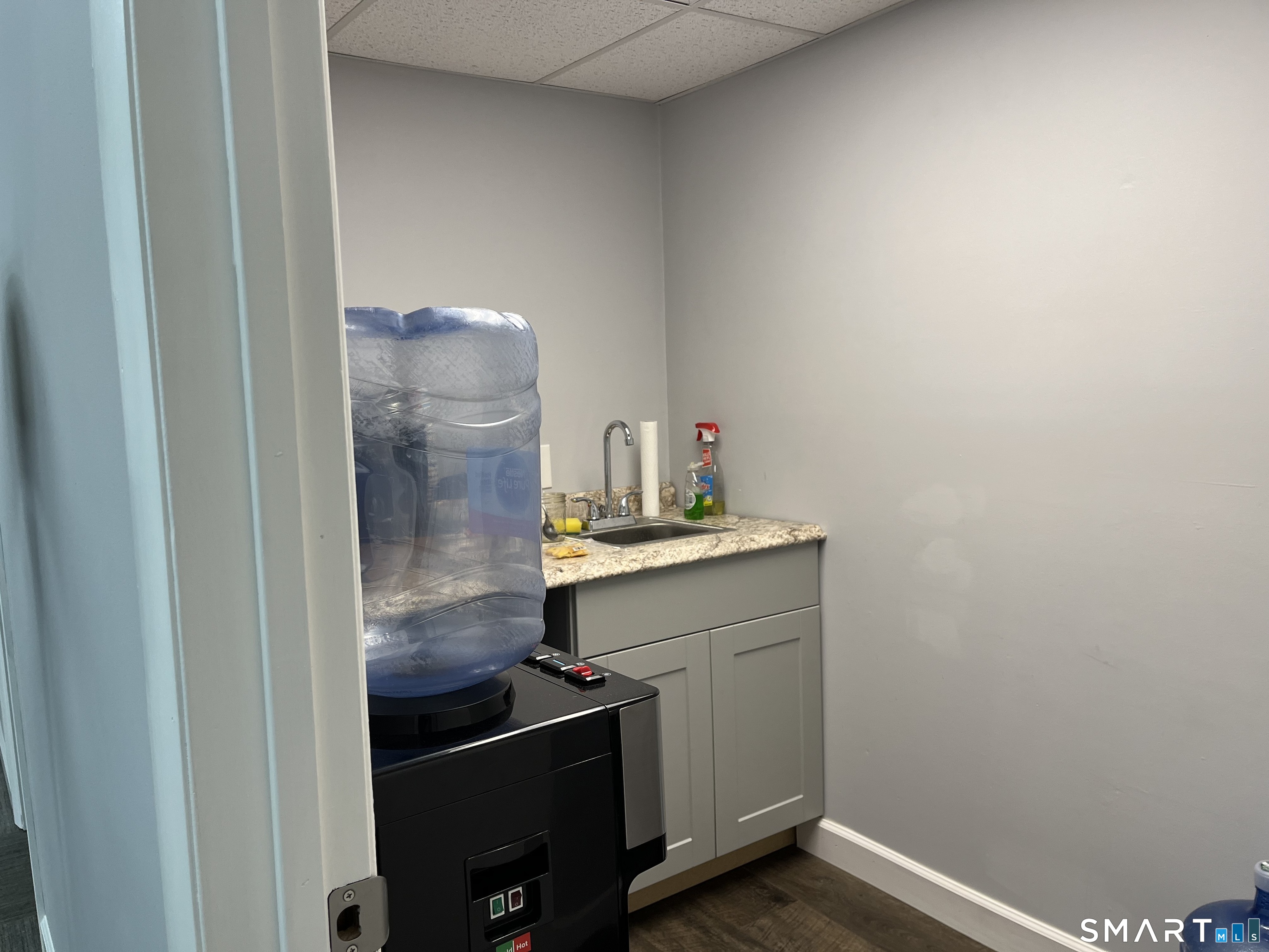 1533 New Britain Avenue Farmington CT 06032