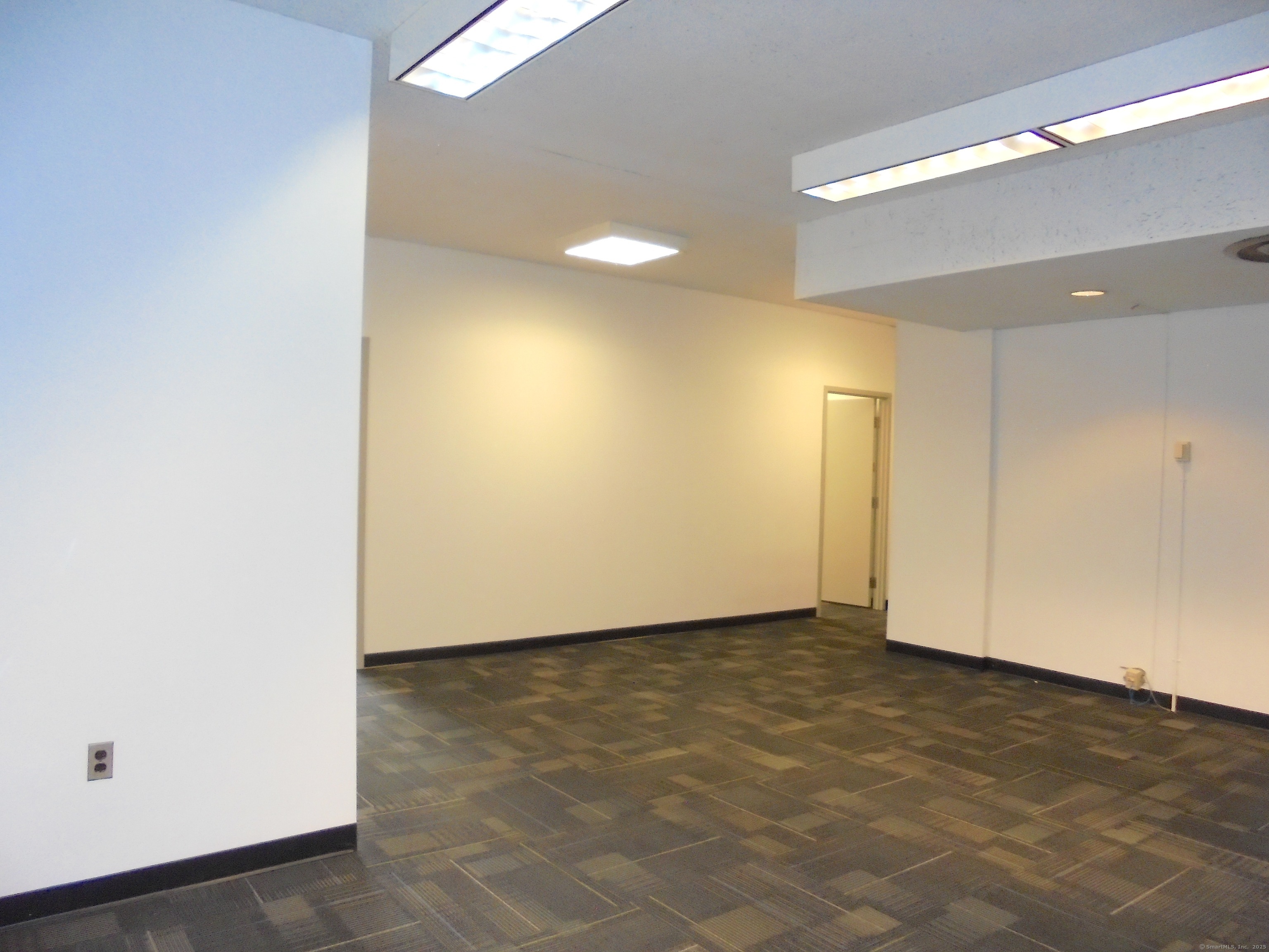 1137 Main Street East Hartford CT 06108