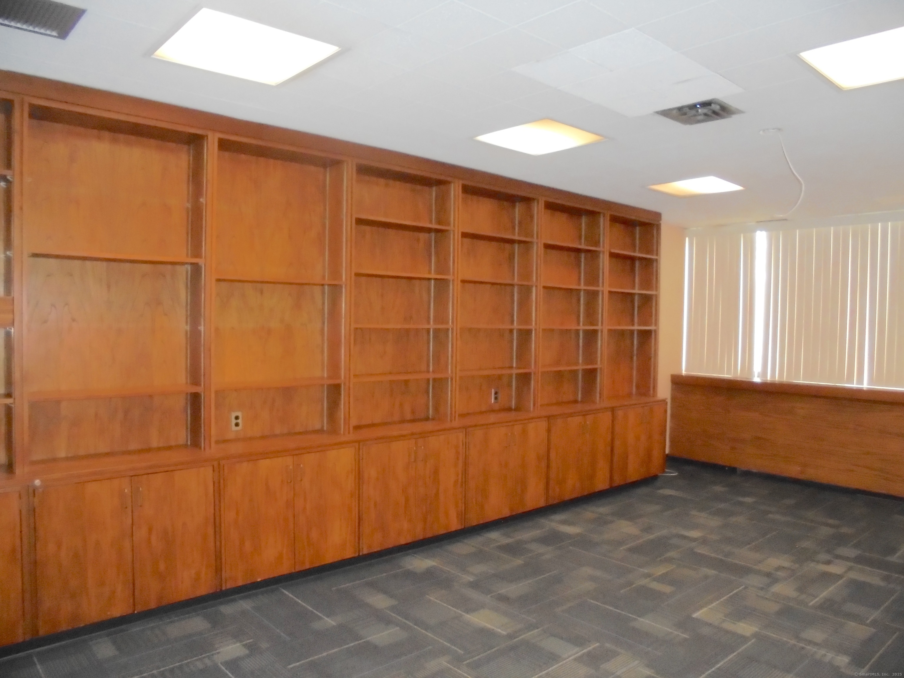 1137 Main Street East Hartford CT 06108