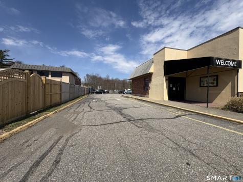 199 Boston Post Road Orange CT 06477