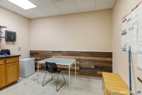 454 Park Street Hartford CT 06106