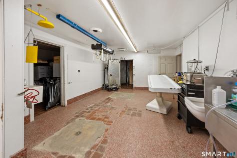 496 Chase Avenue Waterbury CT 06704