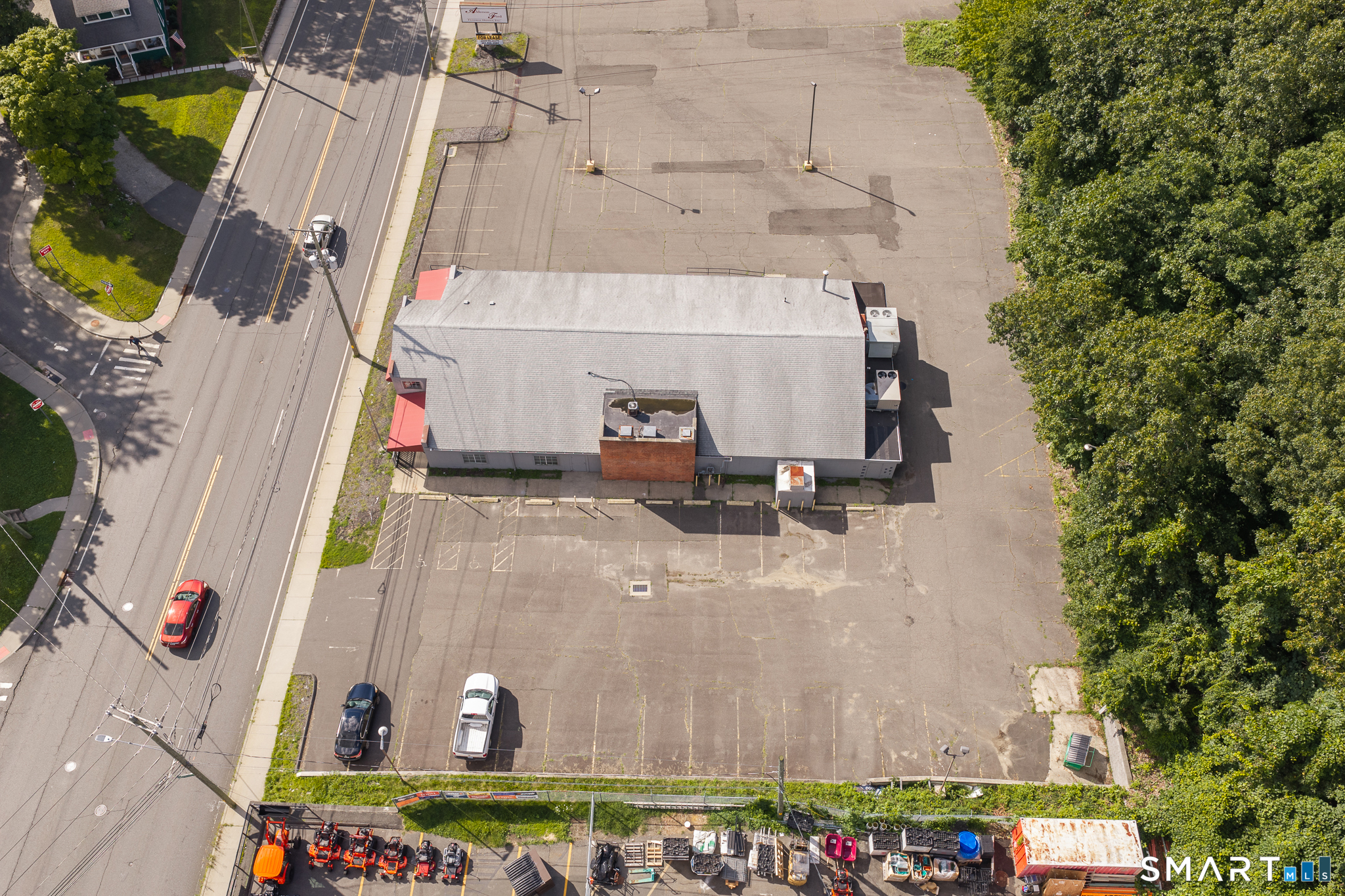 496 Chase Avenue Waterbury CT 06704