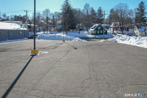 496 Chase Avenue Waterbury CT 06704