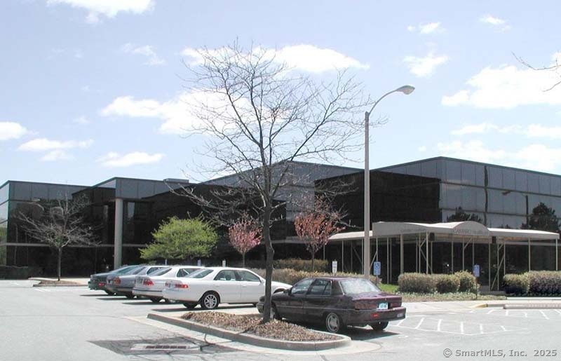 5 Shaw's Cove New London CT 06320