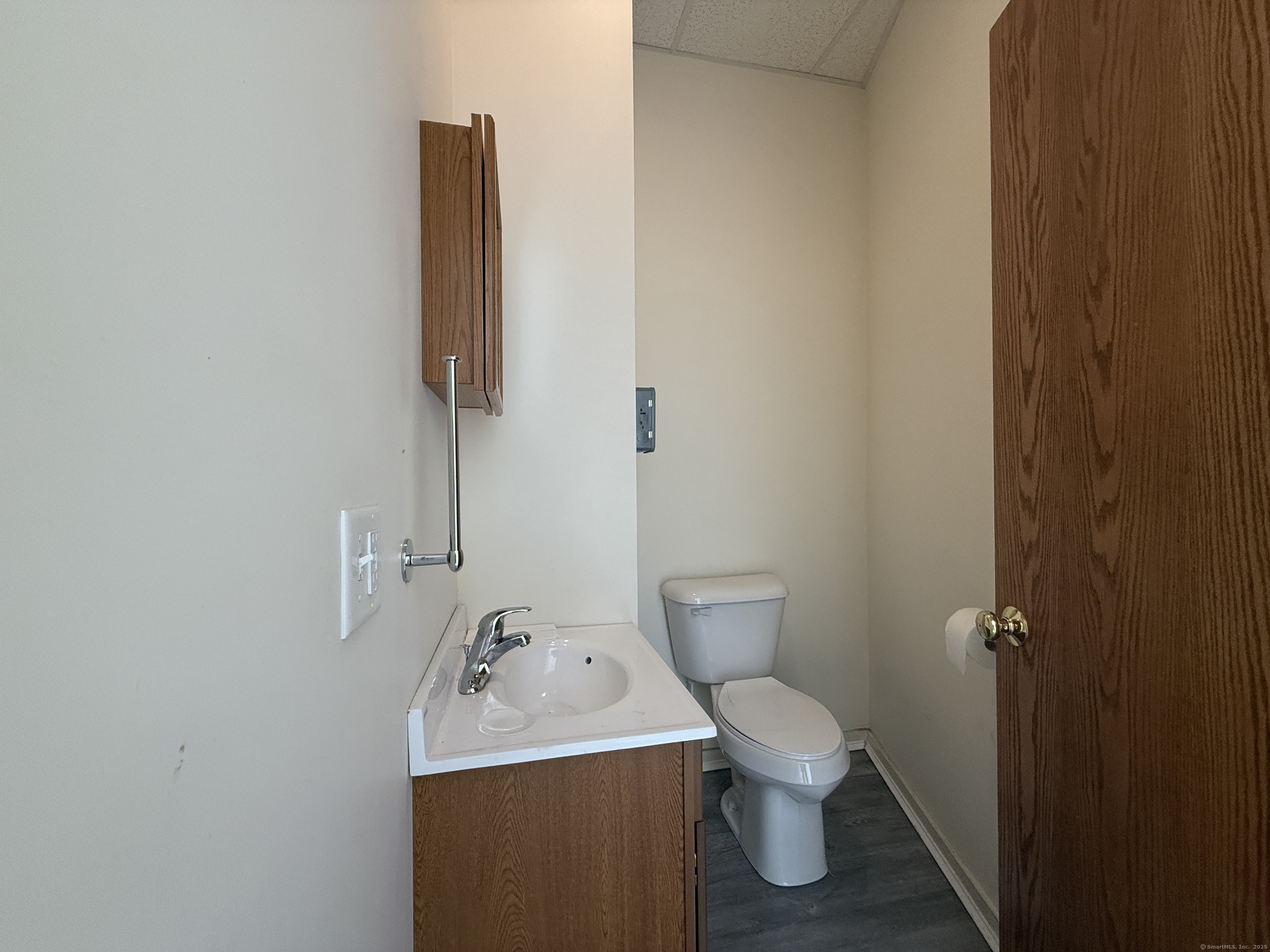 76 Bank Street Seymour CT 06483