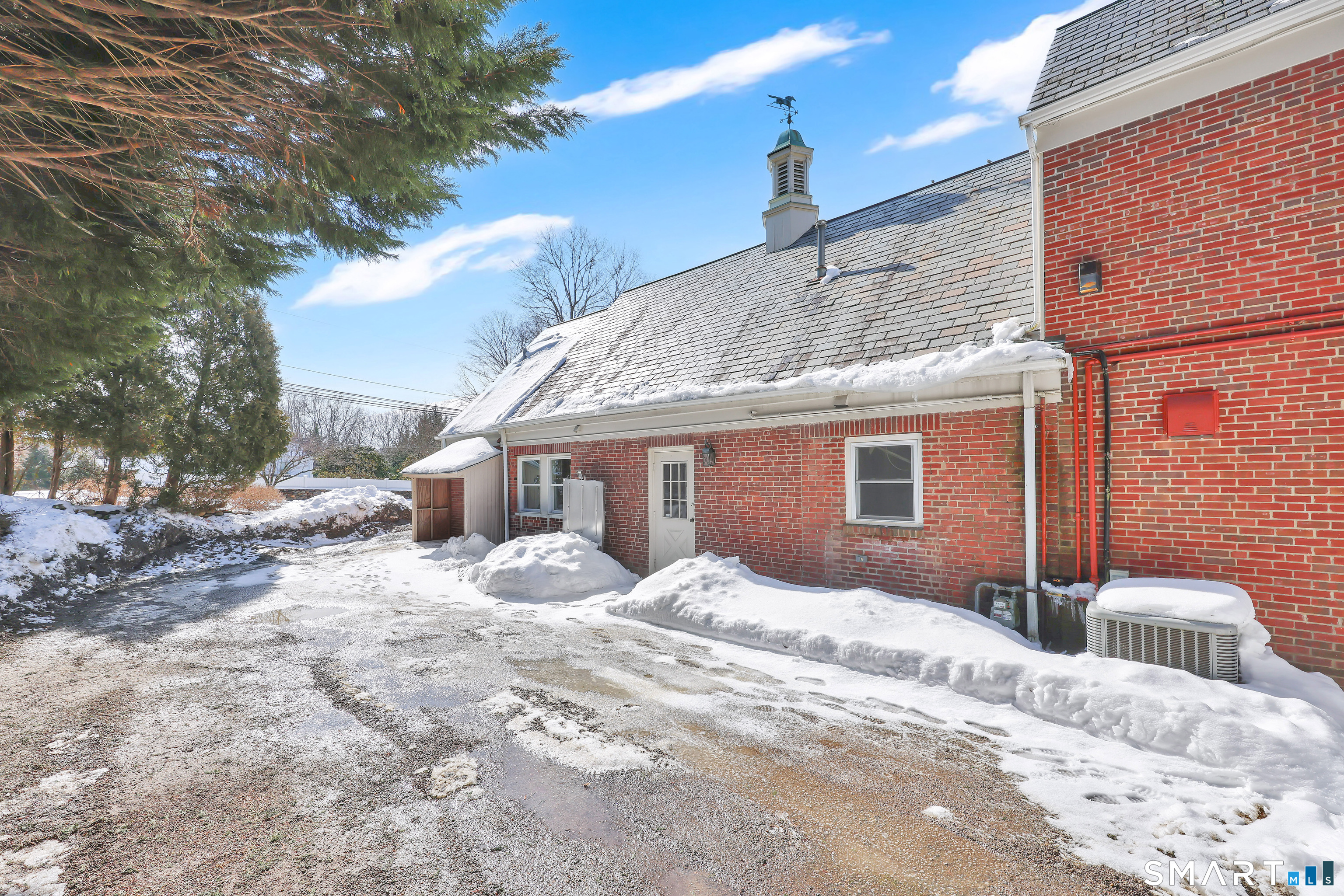 186-212 Hillside Road Fairfield CT 06824