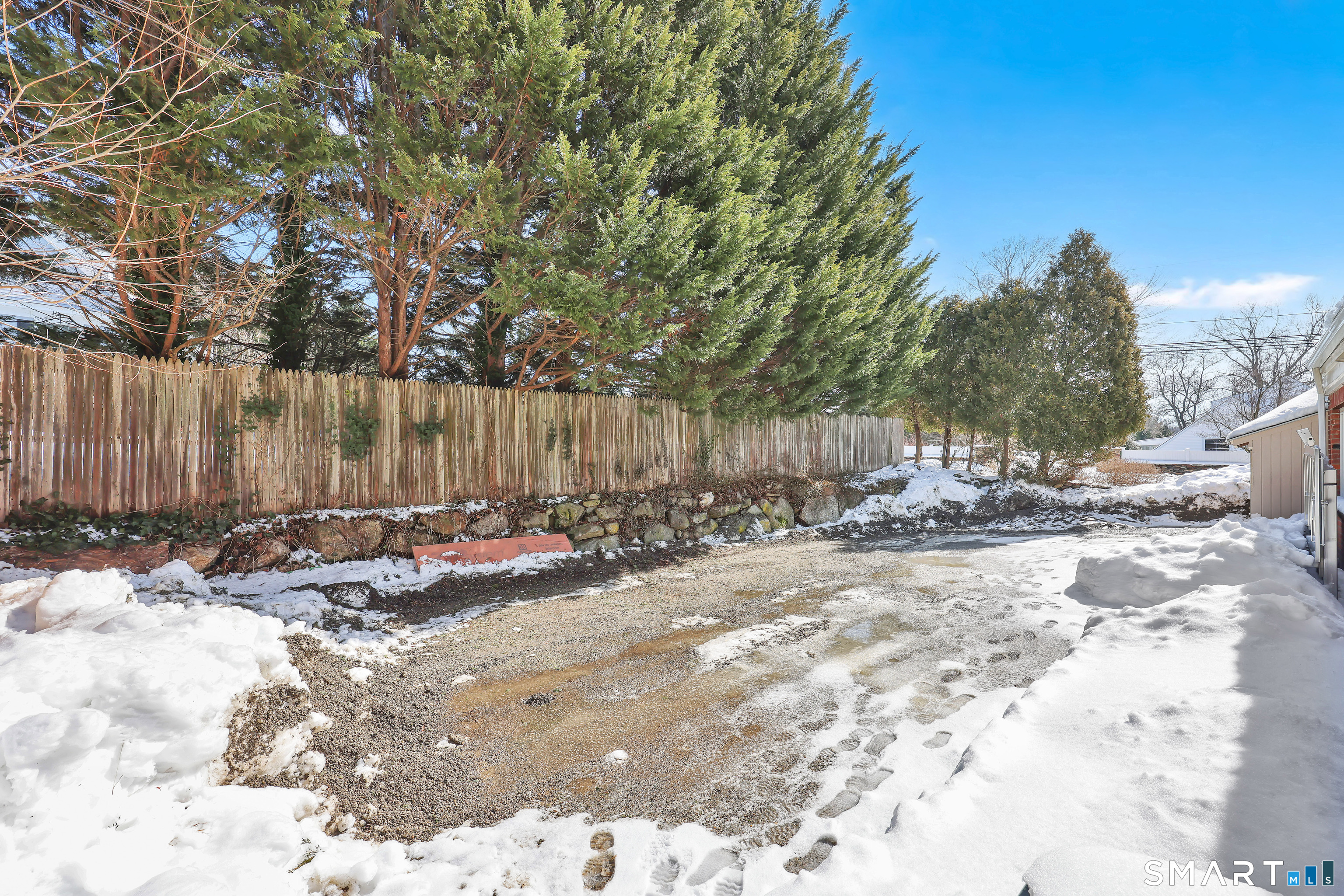 186-212 Hillside Road Fairfield CT 06824