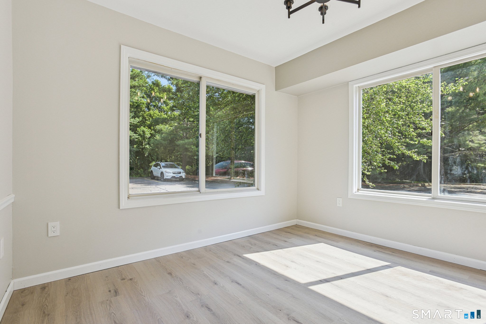 2514 Boston Post Road Guilford CT 06437