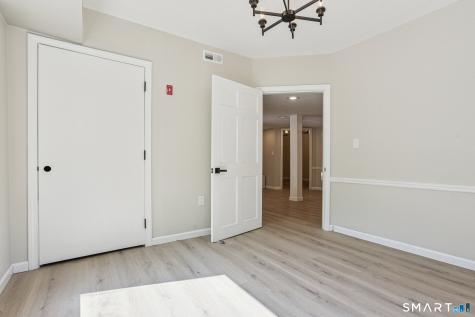 2514 Boston Post Road Guilford CT 06437