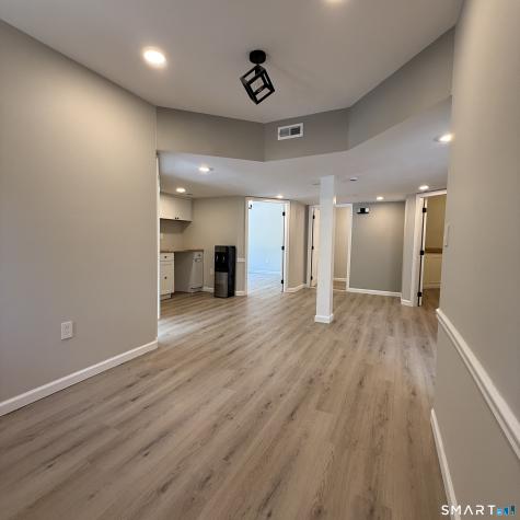 2514 Boston Post Road Guilford CT 06437