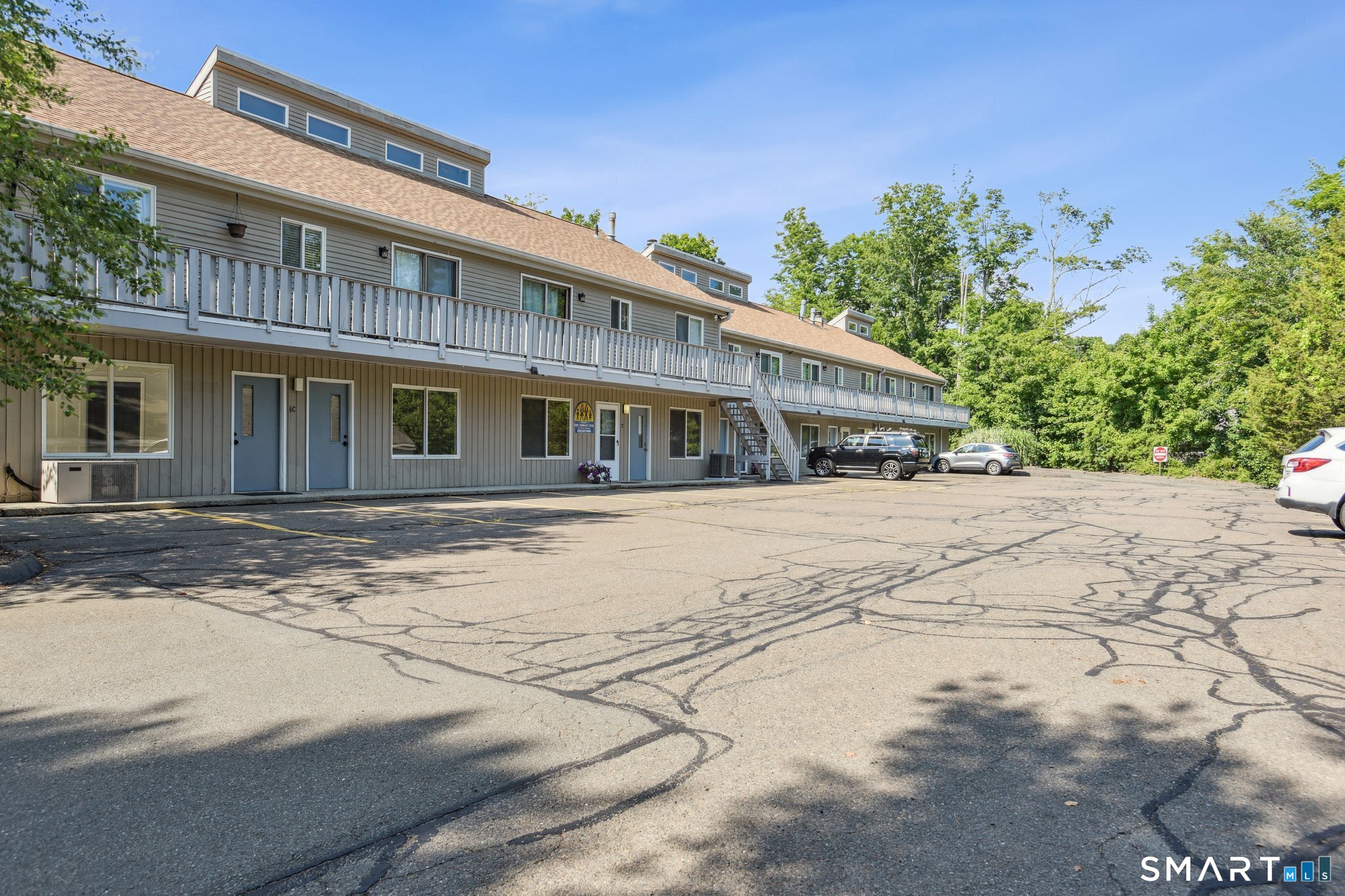 2514 Boston Post Road Guilford CT 06437