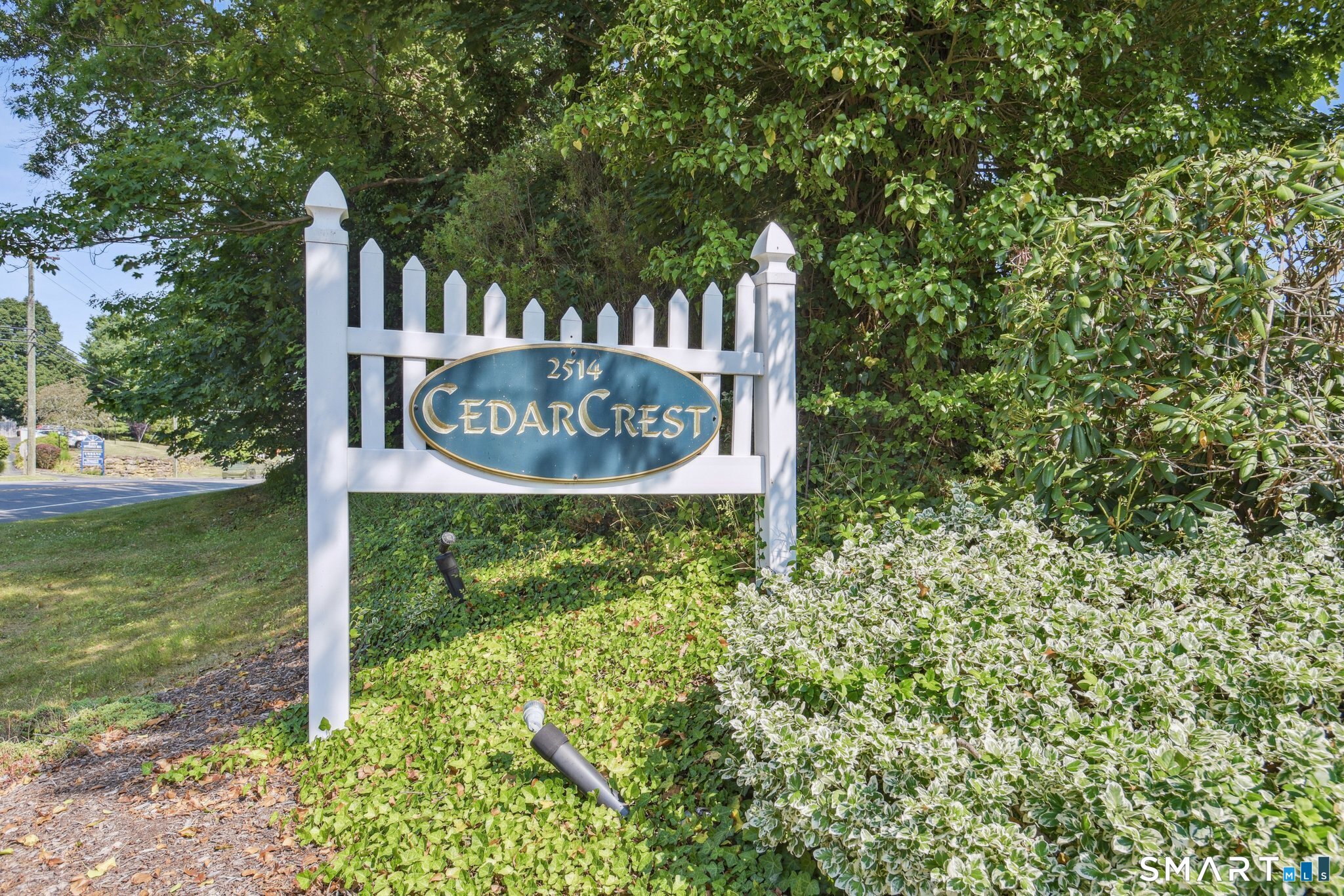 2514 Boston Post Road Guilford CT 06437