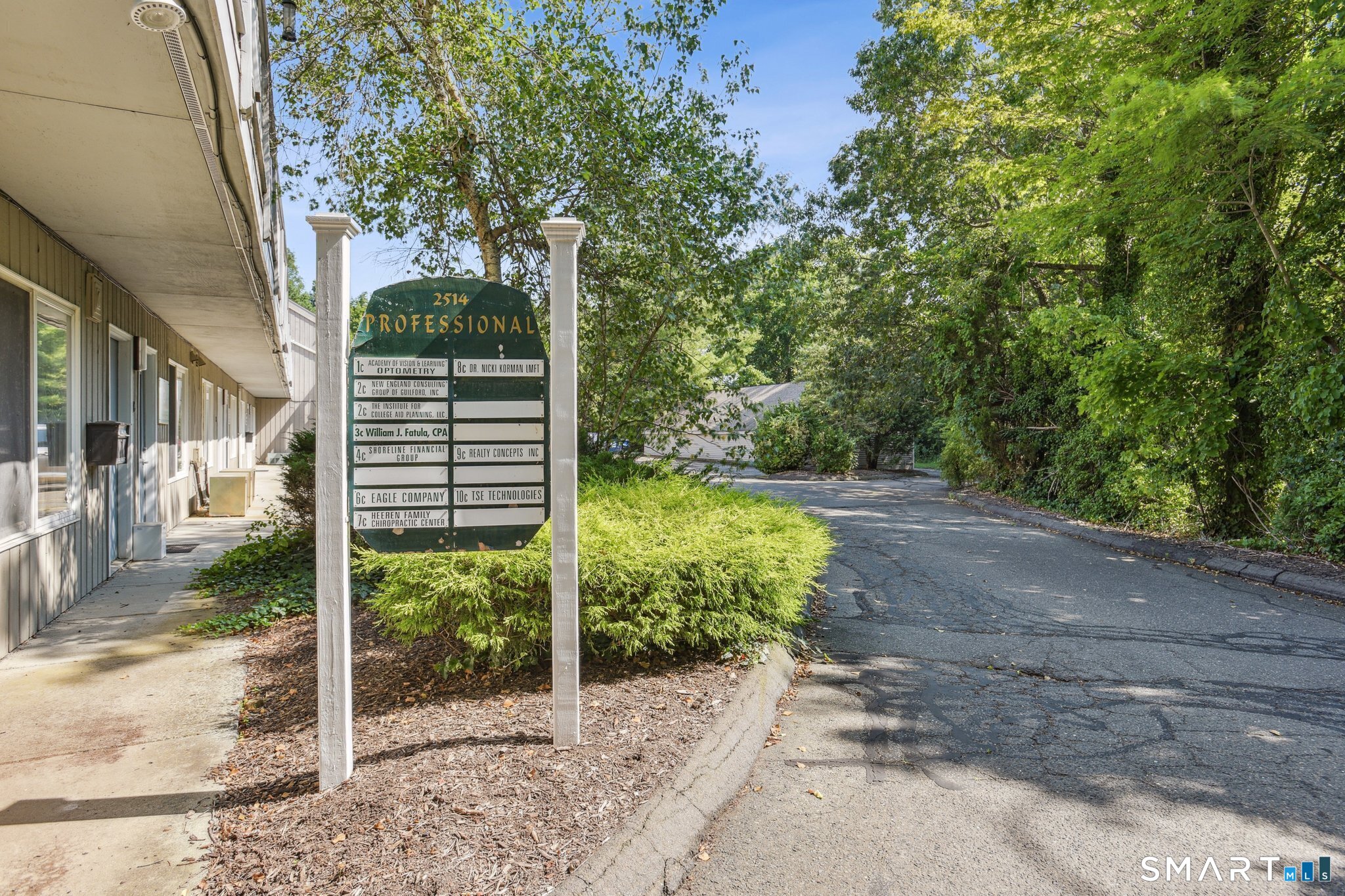 2514 Boston Post Road Guilford CT 06437