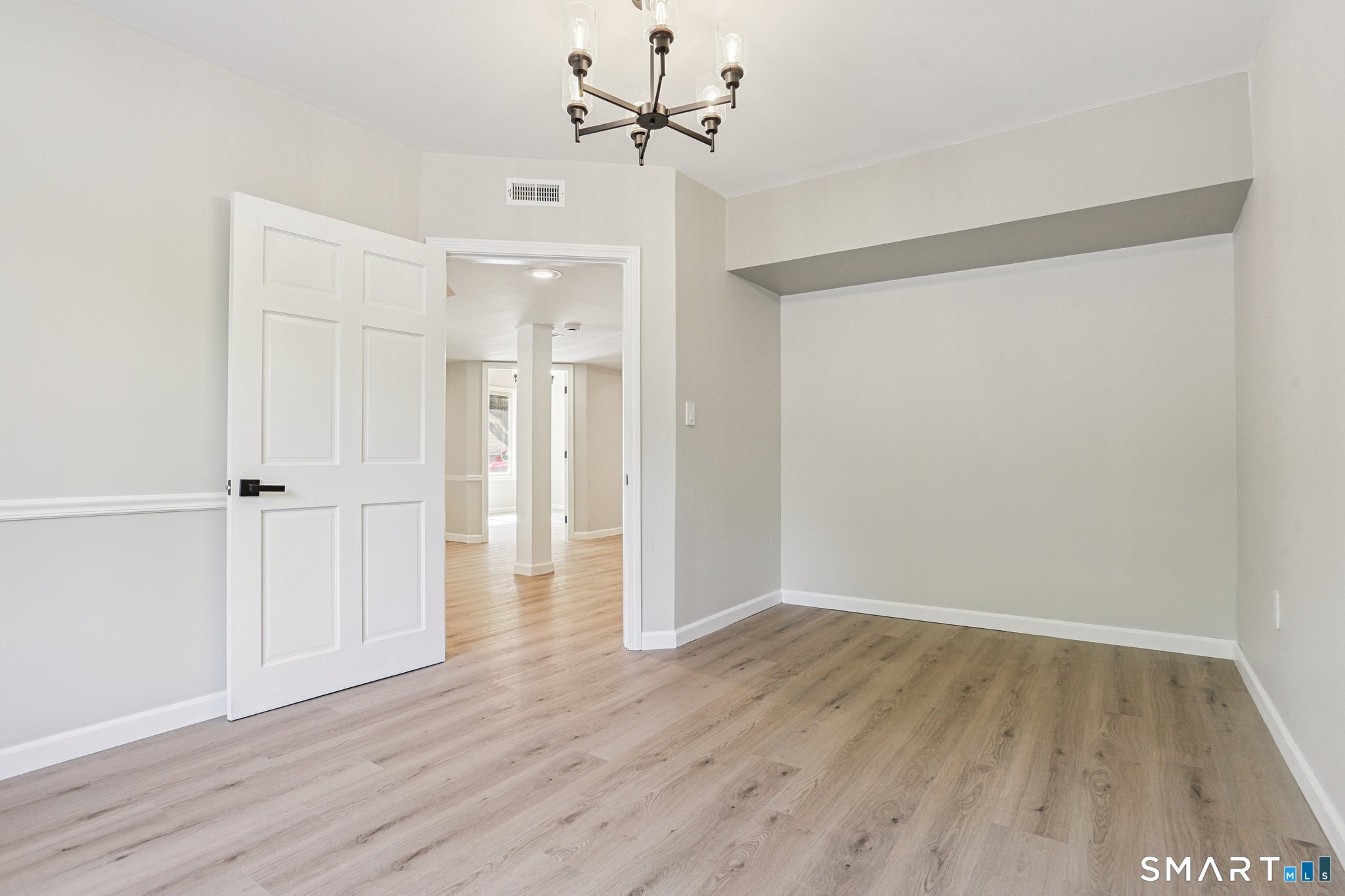 2514 Boston Post Road Guilford CT 06437
