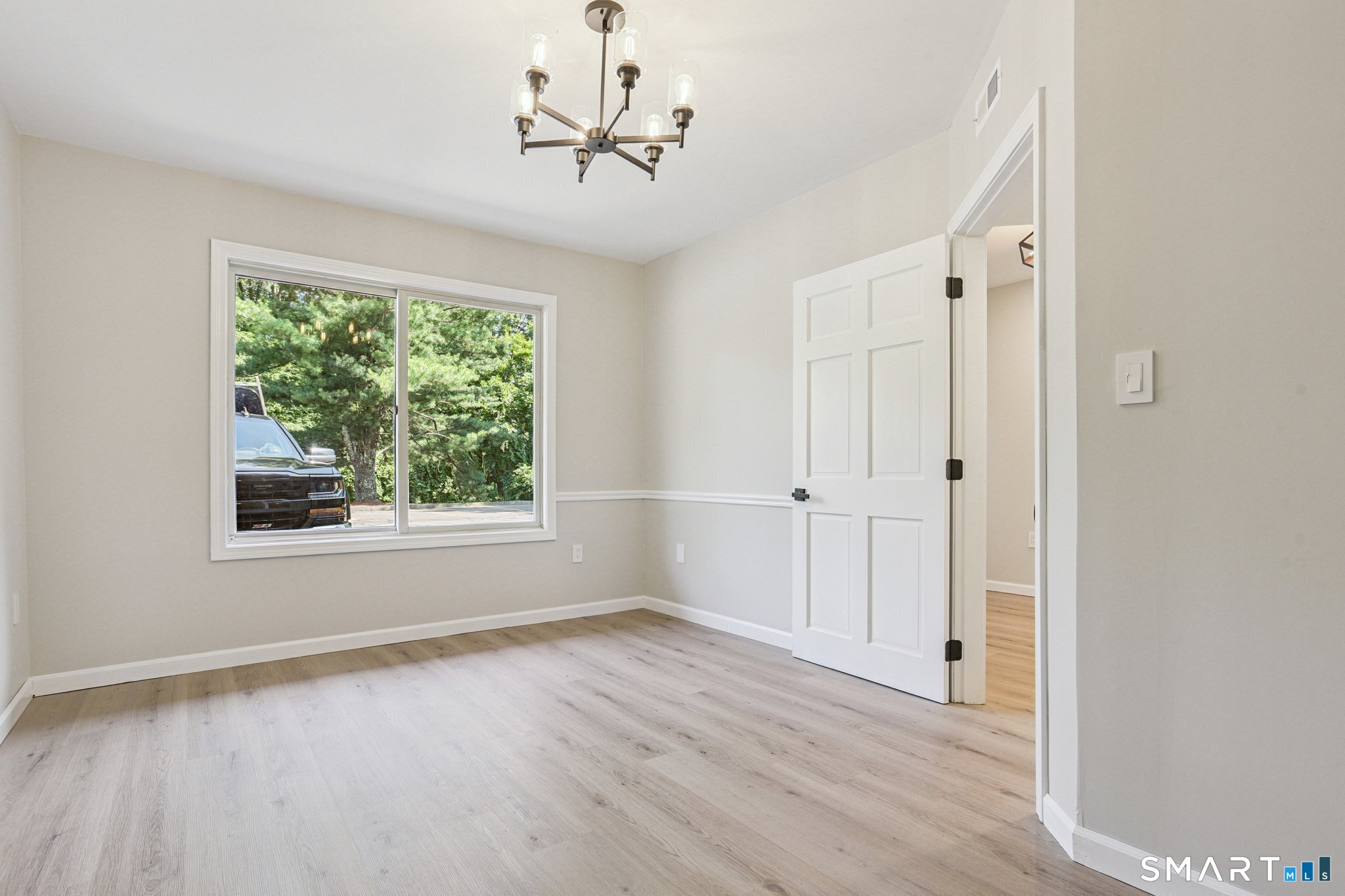 2514 Boston Post Road Guilford CT 06437