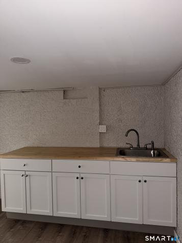 32 Neumann Street Naugatuck CT 06770