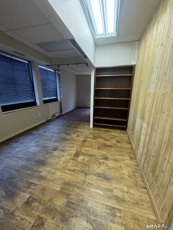 1 Bradley Road Woodbridge CT 06525