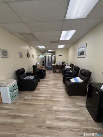 170 Flanders Road East Lyme CT 06357