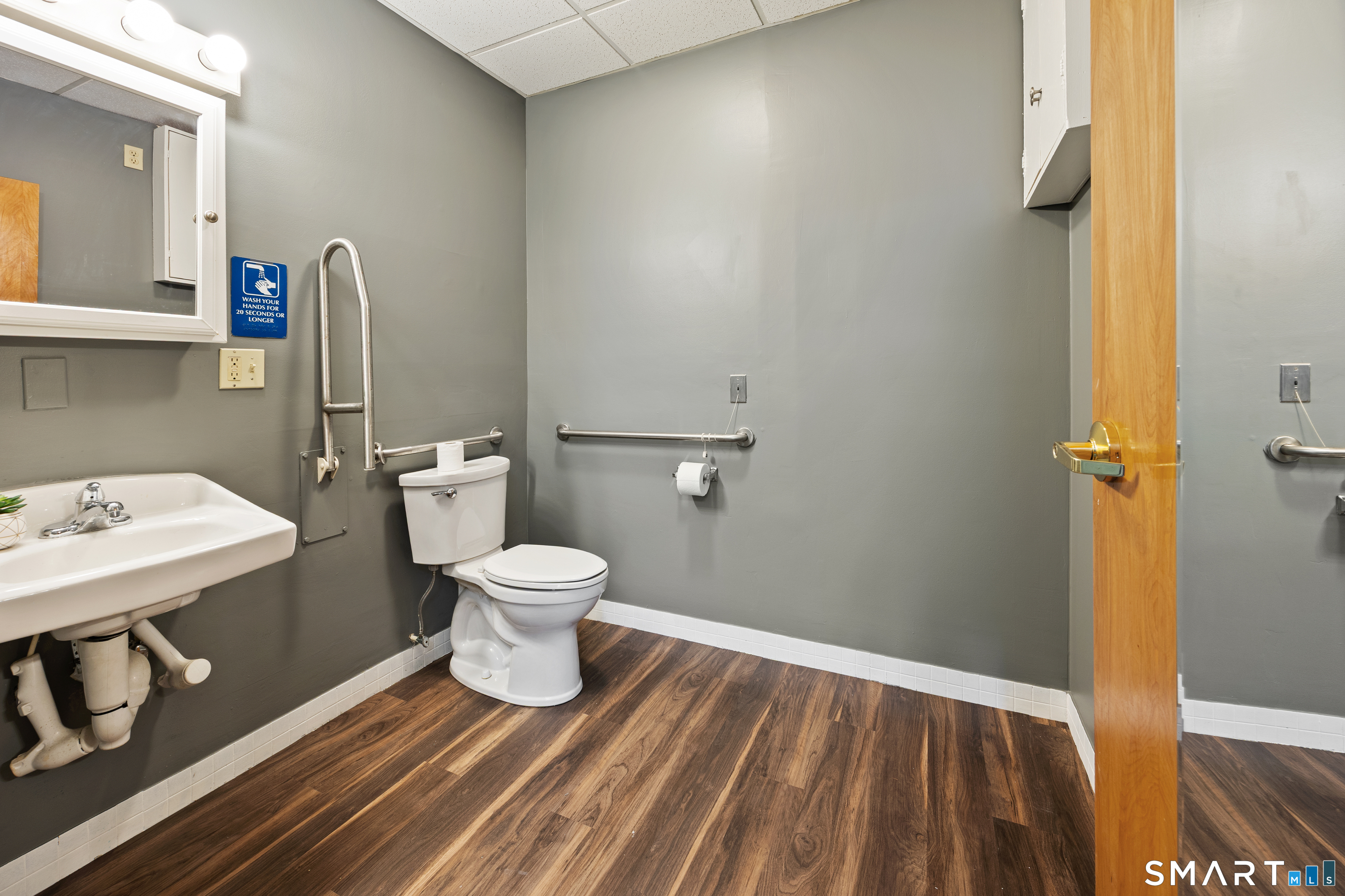 670 Newfield Street Middletown CT 06457
