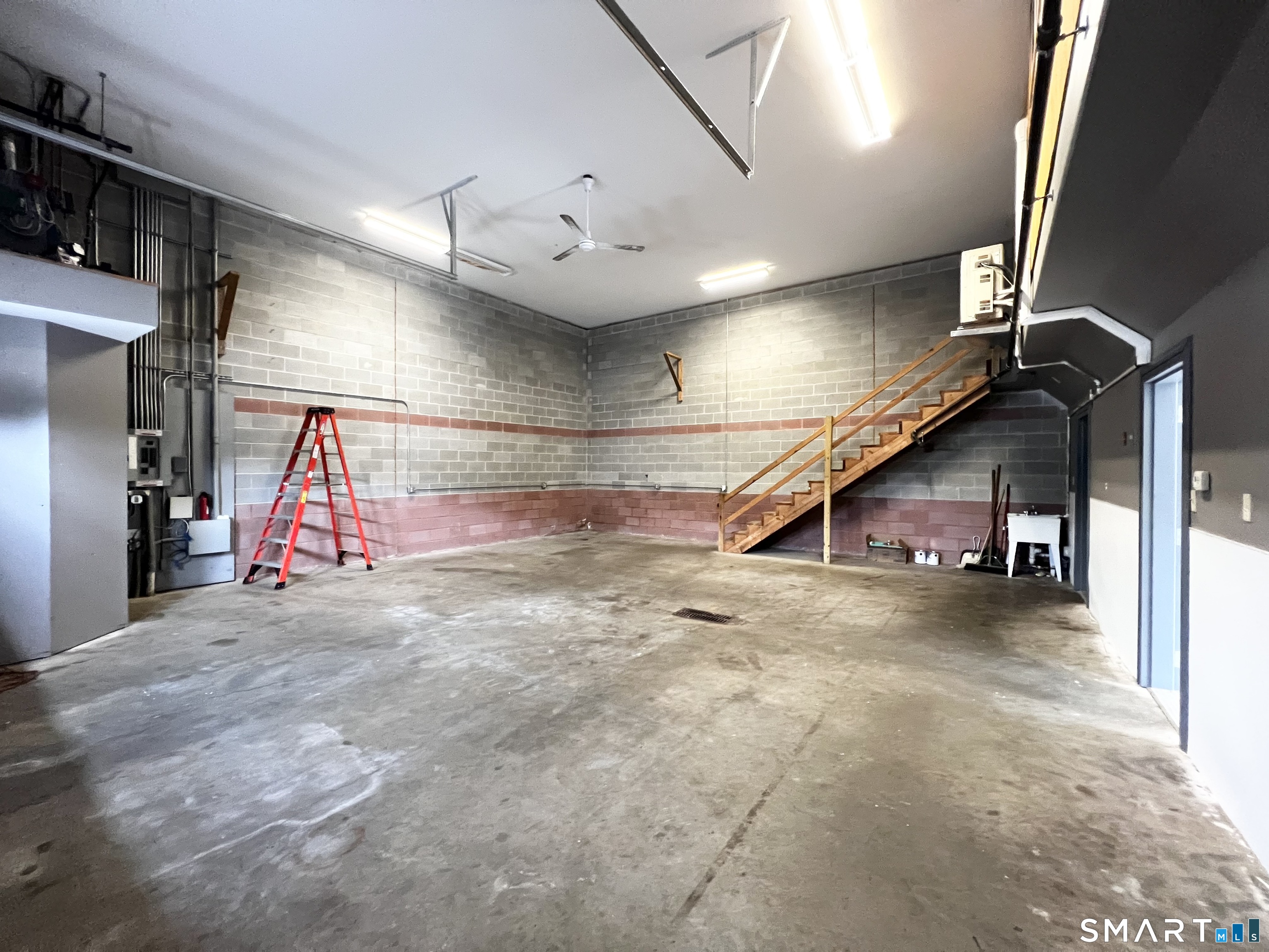 89 North Main Street Middletown CT 06457
