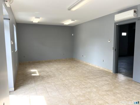 89 North Main Street Middletown CT 06457