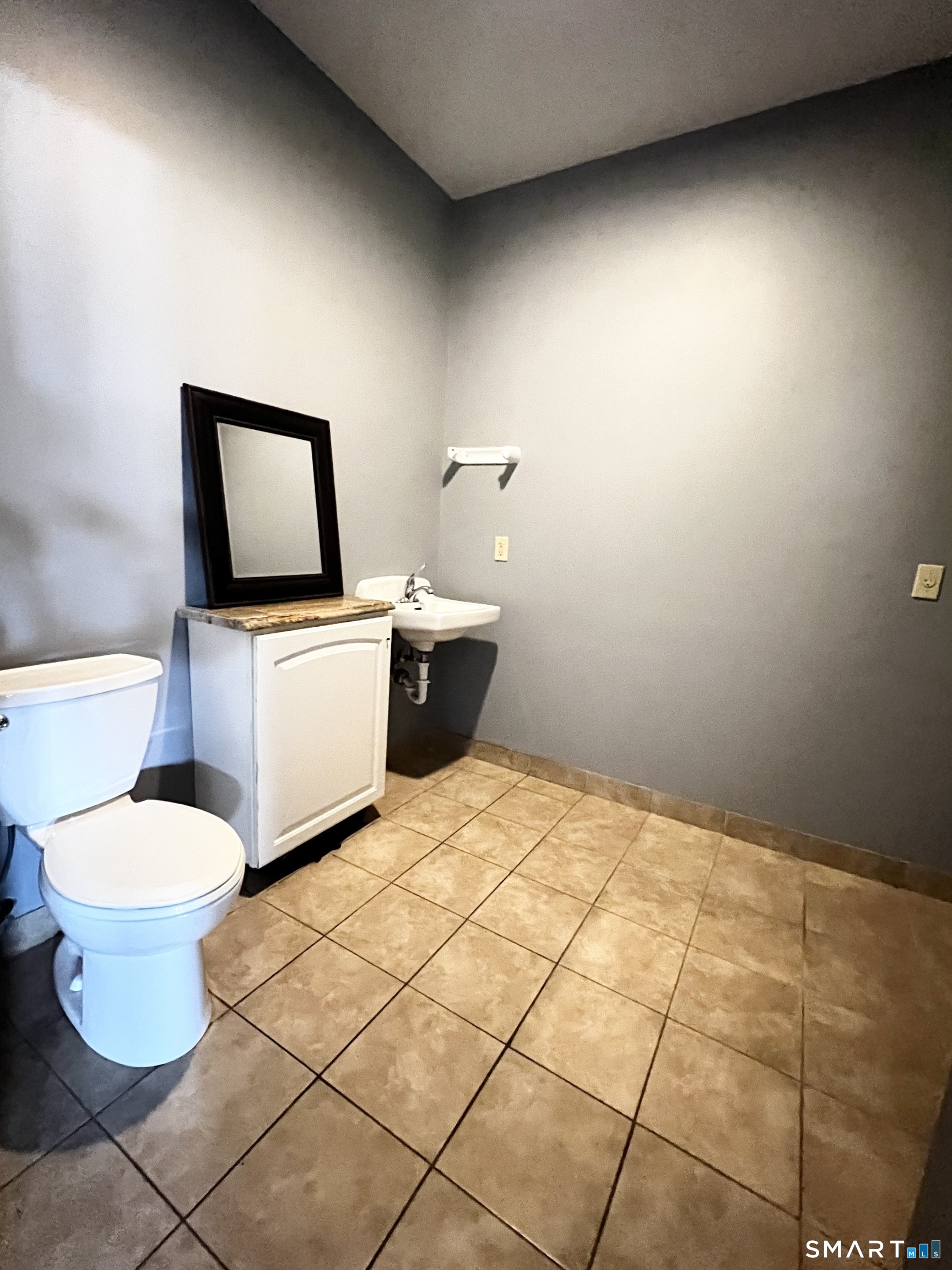 89 North Main Street Middletown CT 06457