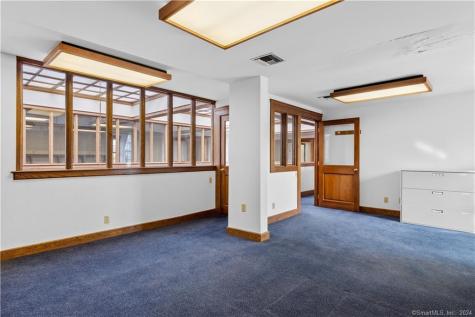 31 North Main Street Essex CT 06426
