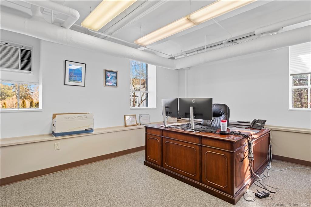 31 North Main Street Essex CT 06426