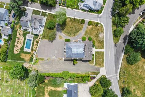 31 North Main Street Essex CT 06426